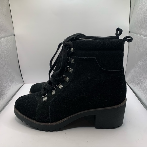 Caslon Jadey Water Resistant Bootie, Black Suede, Womens Various Size 8.5 EUC - Picture 11 of 11